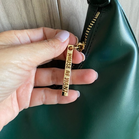 House of Want Hunter green colored shoulder bag with half gold chain links - Picture 4 of 7